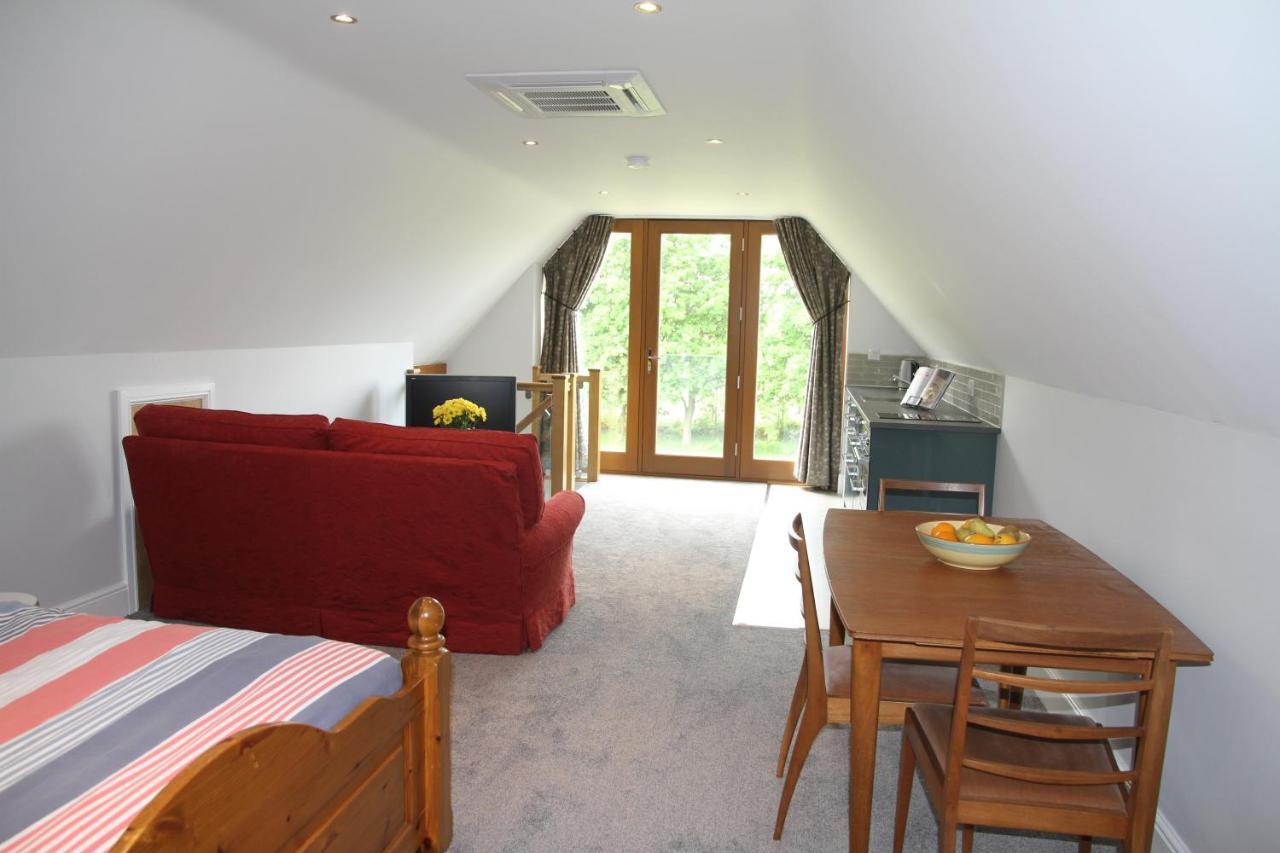 Superb Stokesby Barn Apartment - Norfolk Broads & Norwich מראה חיצוני תמונה